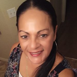 Meet your Posher, Yolanda